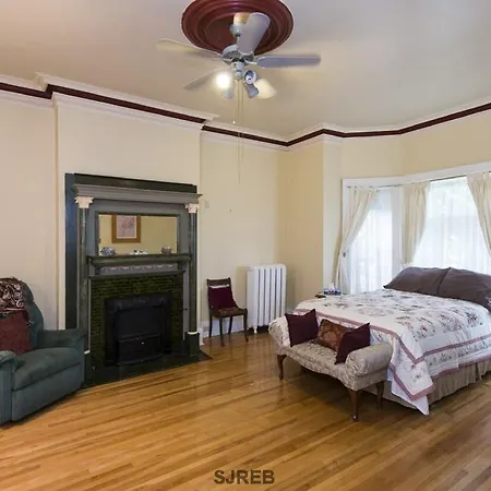 A Tanners Home Inn Bed And Breakfast Saint John Exterior photo
